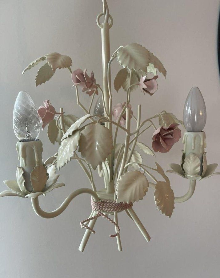 Vacker lampa med blommor - Italien ITALY italiensk - taklampa - vintage - retro