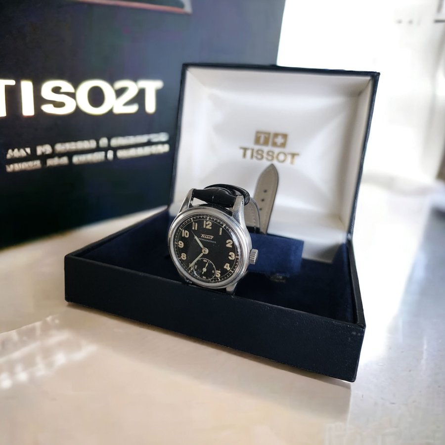 Tissot black dial Antimagnetique 1942 med Box