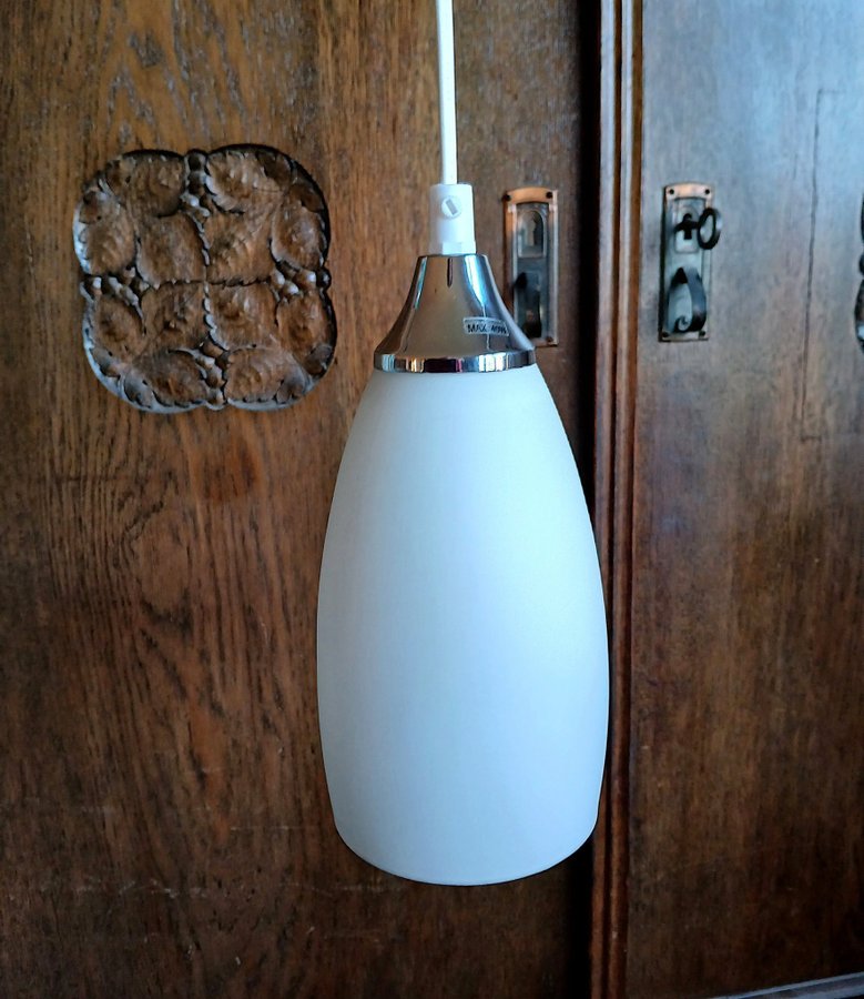 Vintage Fönsterlampa Lampa Okänt ursprung Äldre Kupa i frostat glas