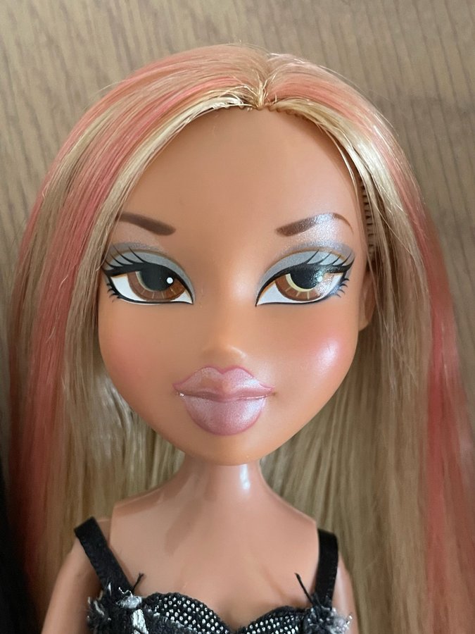 Bratz dockor - lot 4