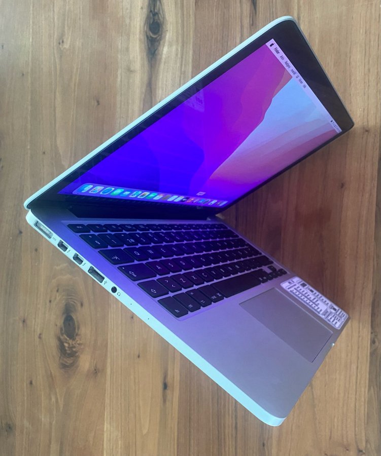 MacBook Pro 13" Retina 2015 / 29GHz i5 / 16GB Ram / 512GB SSD