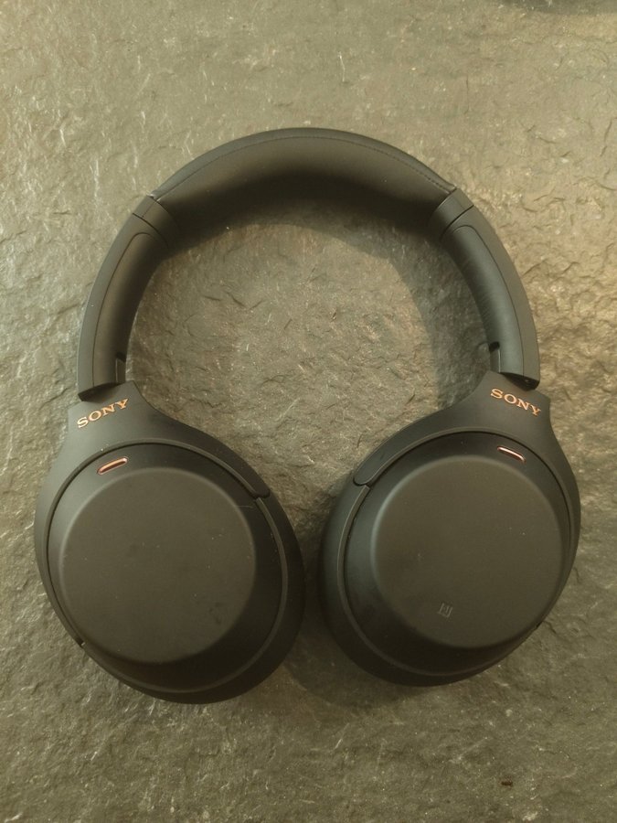 Sony WH-1000XM4