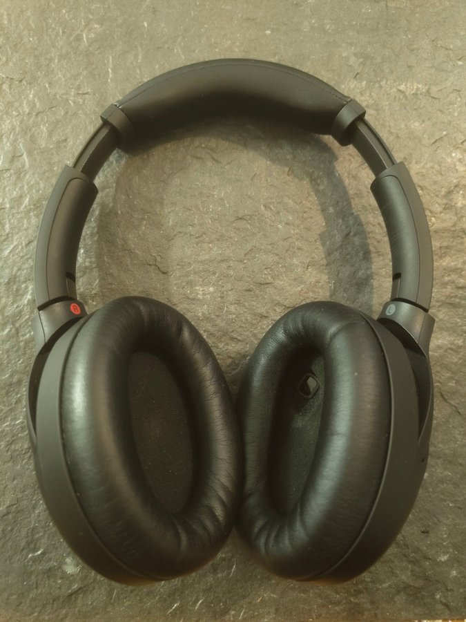 Sony WH-1000XM4