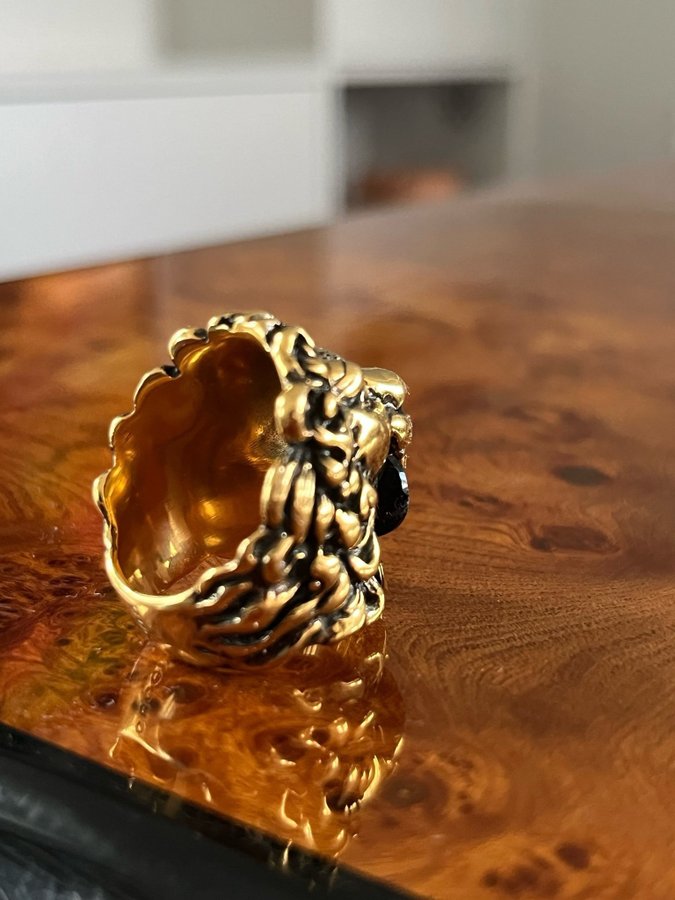 Gucci vintage ring lion