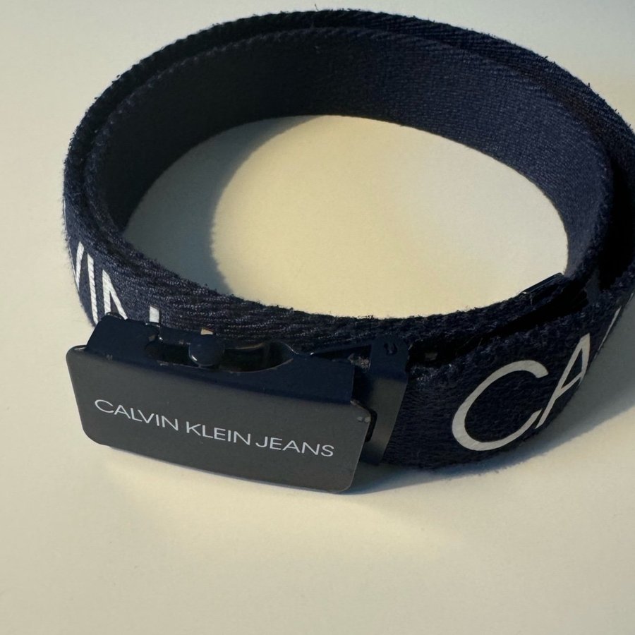 Calvin Klein Jeans blå bälte barn