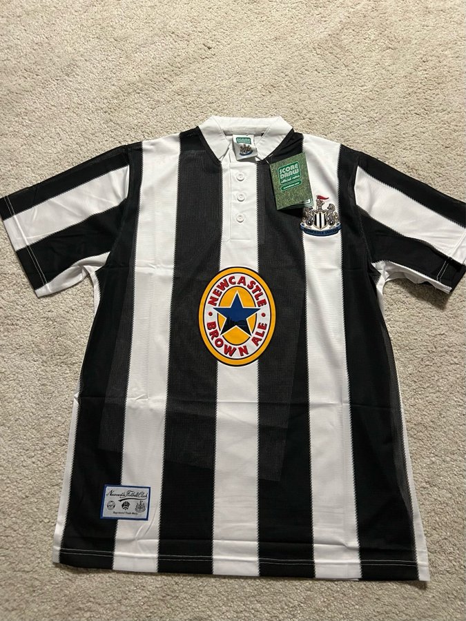 Ny Newcastle United FC Retro Score Matchtröja