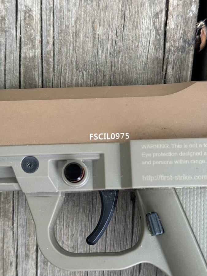 First Strike FSC Compact Pistol 68 Kaliber paintball markör