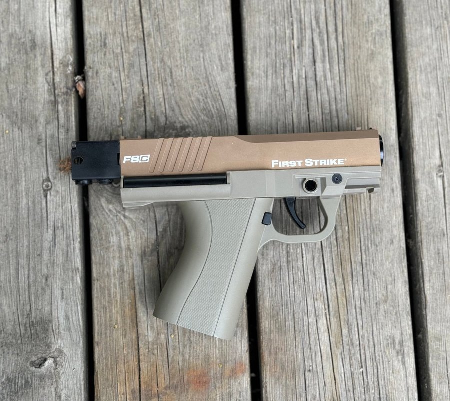 First Strike FSC Compact Pistol 68 Kaliber paintball markör