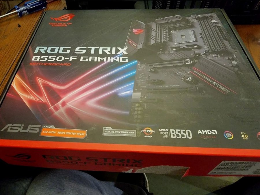 Rog Strix B550-F Gaming Moderkort