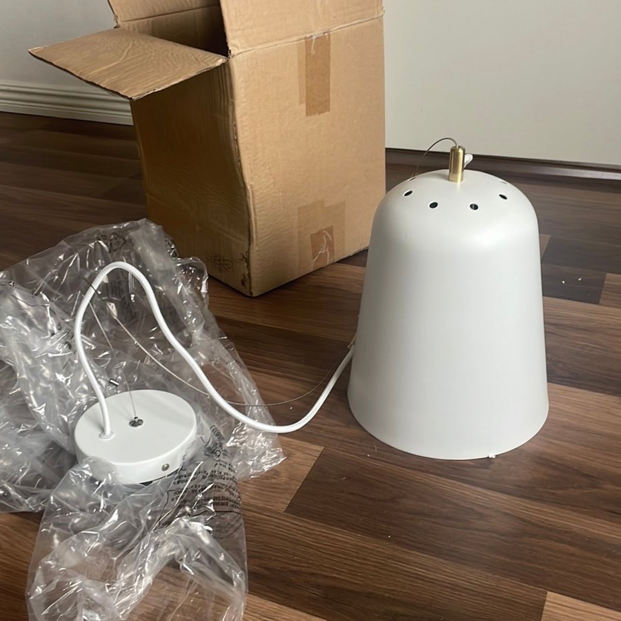 Ny Hubsch taklampa (990 kr) lampa vit matlampa pendel lampa