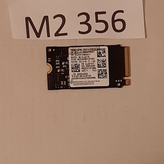 SSD M2 Samsung 512GB NVMe formfaktor 2240 så gott som ny !