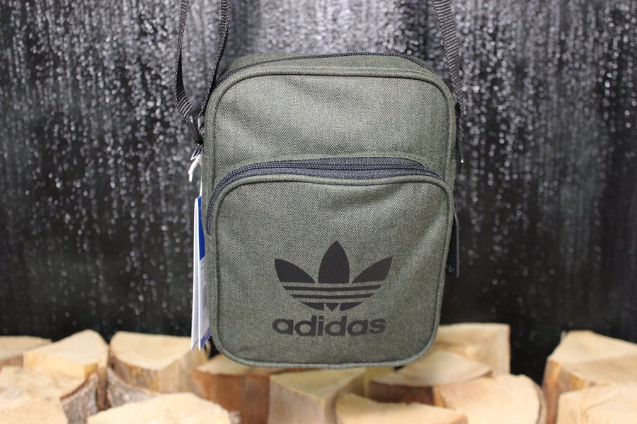 NEW ADIDAS PRIMEGREEN Fest Bag TREF Black DW5209 Casual Style with Original Tags