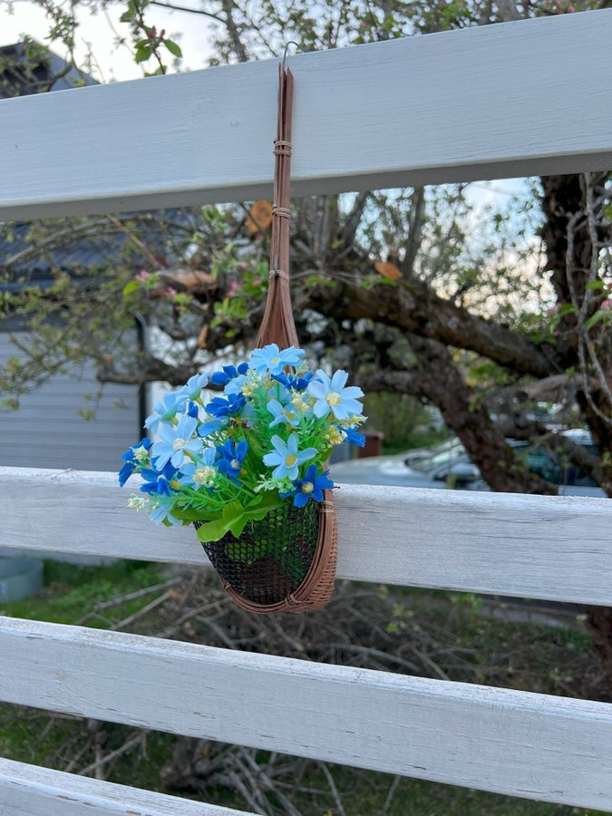 konstgjorda blommor med Bambo kruka