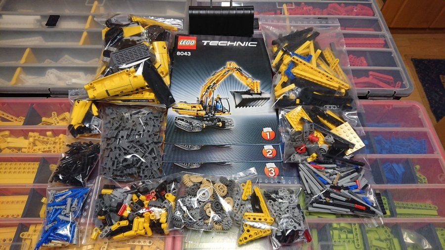 Lego Technic 8043 gebraucht Anleitung und alle Teile guter Zustand