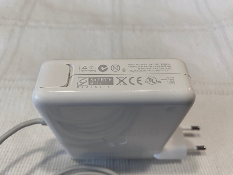 Apple 85W Portable Power Adapter A1172 *Obs! MagSafe 1*