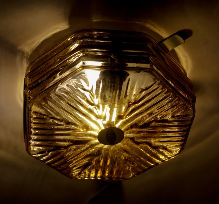 Taklampa plafond vintage 60-tal honungsfärgat glas (amber) mässing