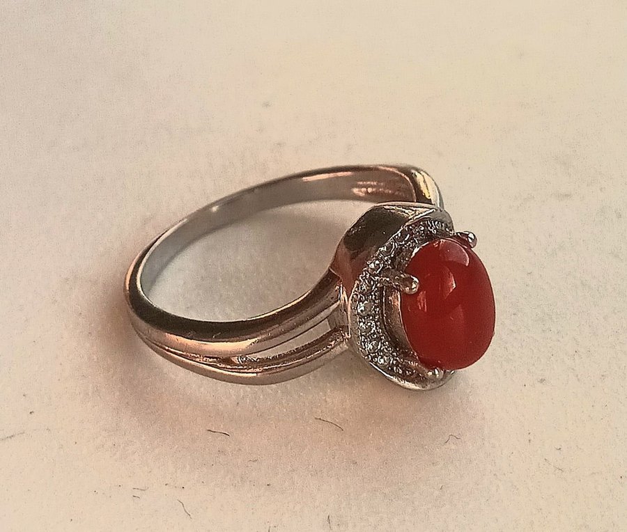 Mycket Vacker Ring Sterling Silver 18mm Ø Cobachon Slipad Karneol Toppskick!