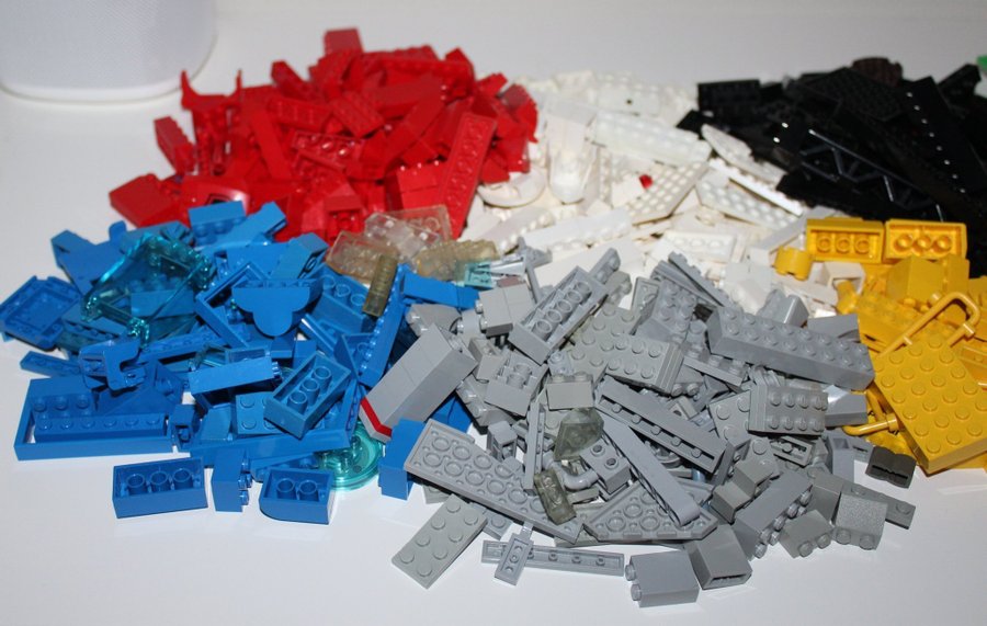 1 kr Utrop!! LEGO 1 kg 1+ kg Blandat Mix Bitar Plattor Hjular Byggklossar 700st