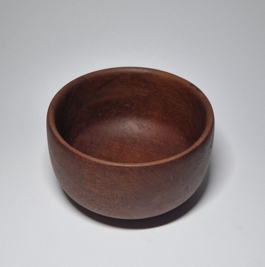 Skål/bowl i teak Karl Holmberg Götene 1960 tal