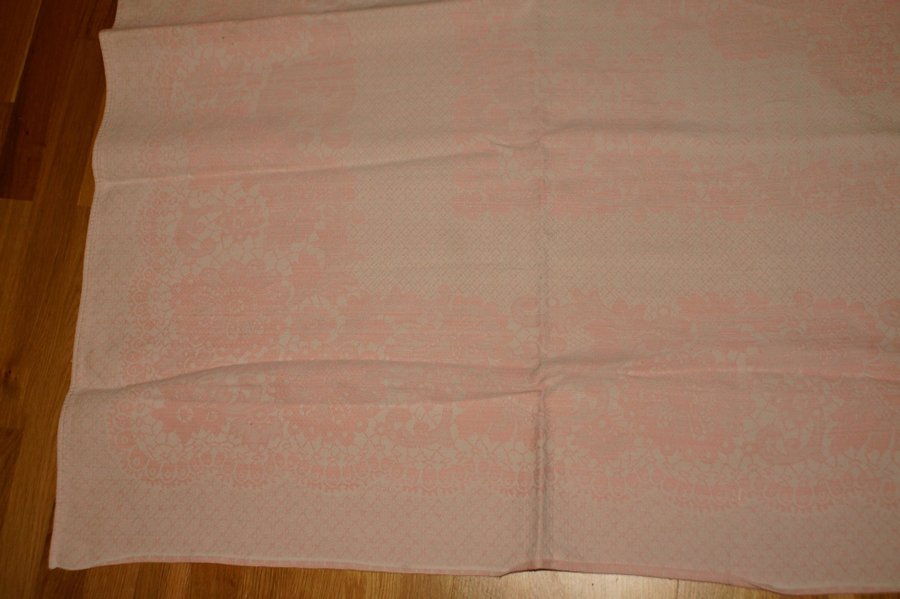 Vintage rosa/vit överkast till enkelsäng tjockare bomull 130x200 cm sängöverkast