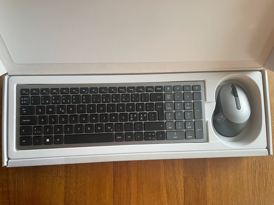 Brand new Bluetooth Keyboard and Mouse Combo