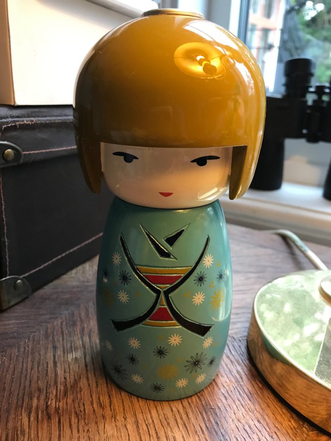 BoConcept Dekorationsfigur Japan Kokeshi ljusstake candlestick