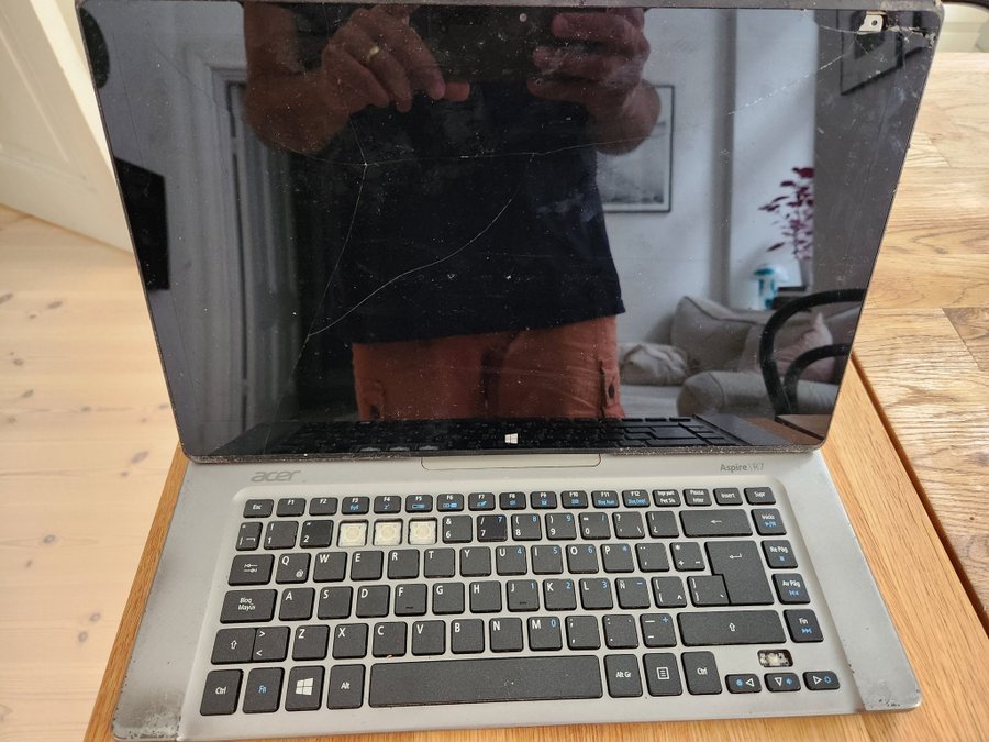 Defekt eller reservdels Acer Aspire R7