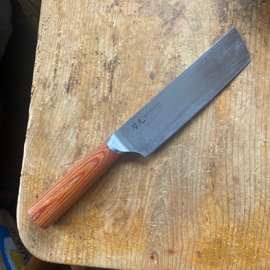 Hasaki Omakase Series Kniv längd 30 cm obetydligt använd LÄS