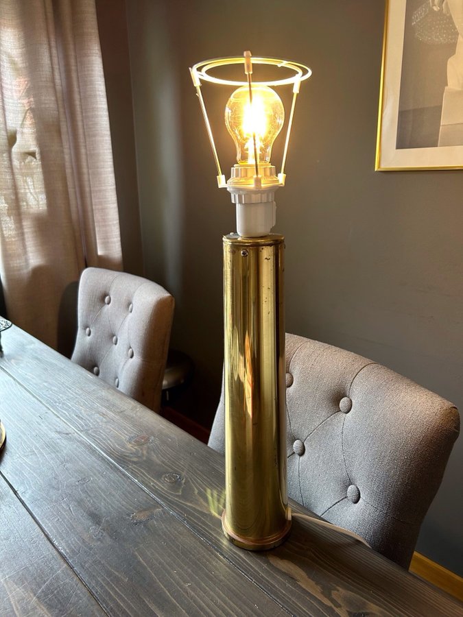 Lyxig Unik RETRO IKEA Bordslampa i tung mässing 1900 talets mitt lampa lampfot