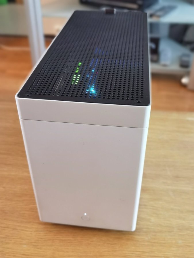 Premium Ghost Limestone Asus Z370I Gaming i9-9900K RTX GeForce 2080 Ti 11GB