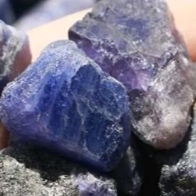 Äkta Tanzanite ädelstenar