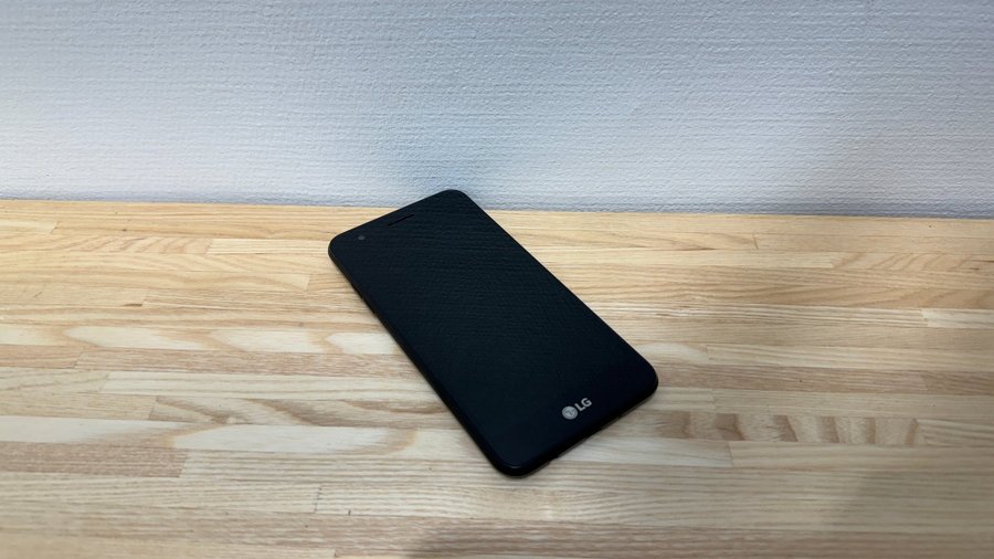 LG K4 M160 Mobiltelefon