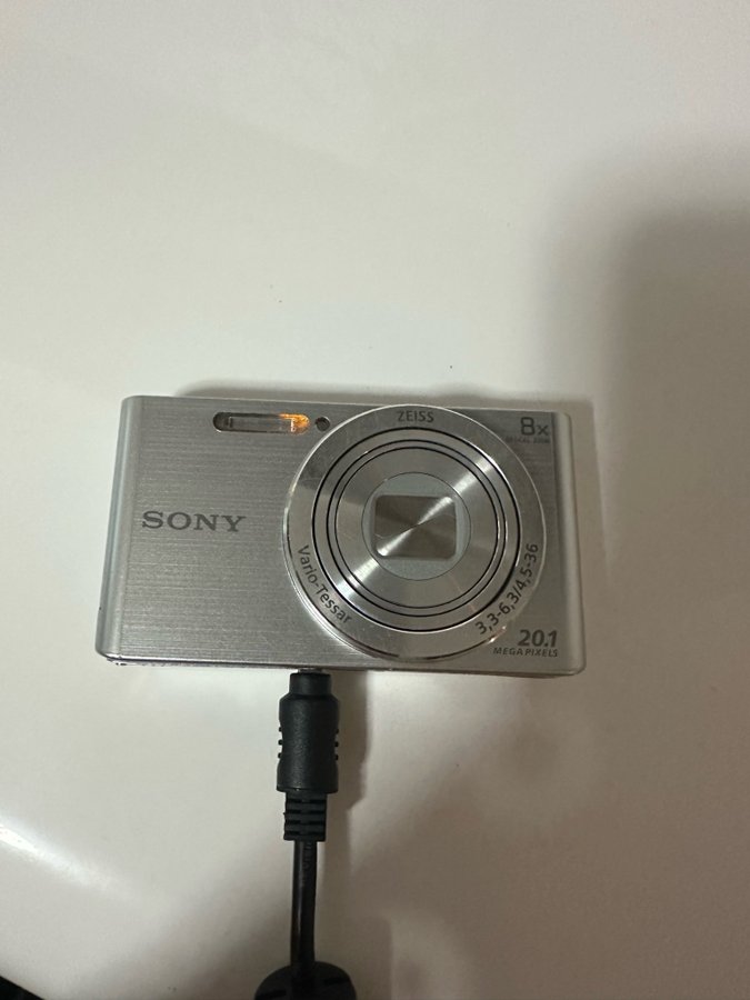 Sony CyberShot DSC-W830 Kompaktkamera (silver)