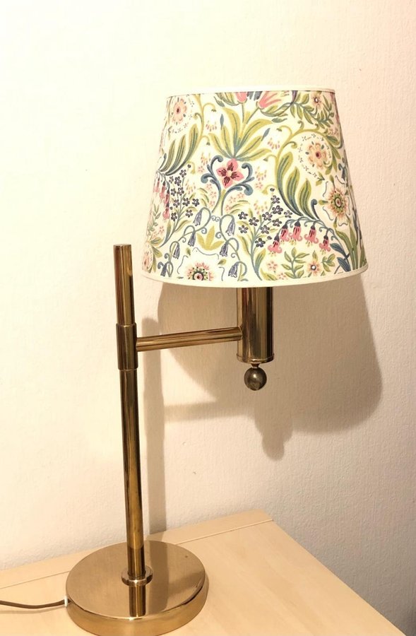 Bergsboms bordslampa -modell:B- 075 -Vintage