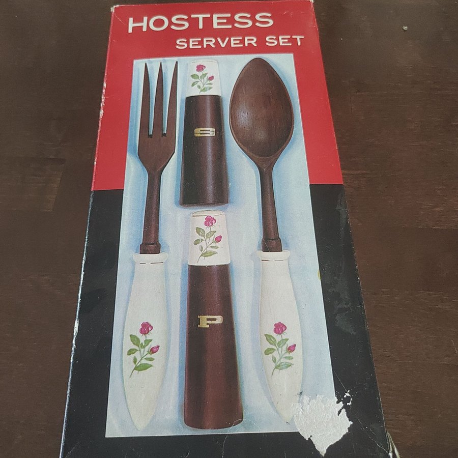 vintage hostess server set wooden spoon fork w/salt  pepper shakers