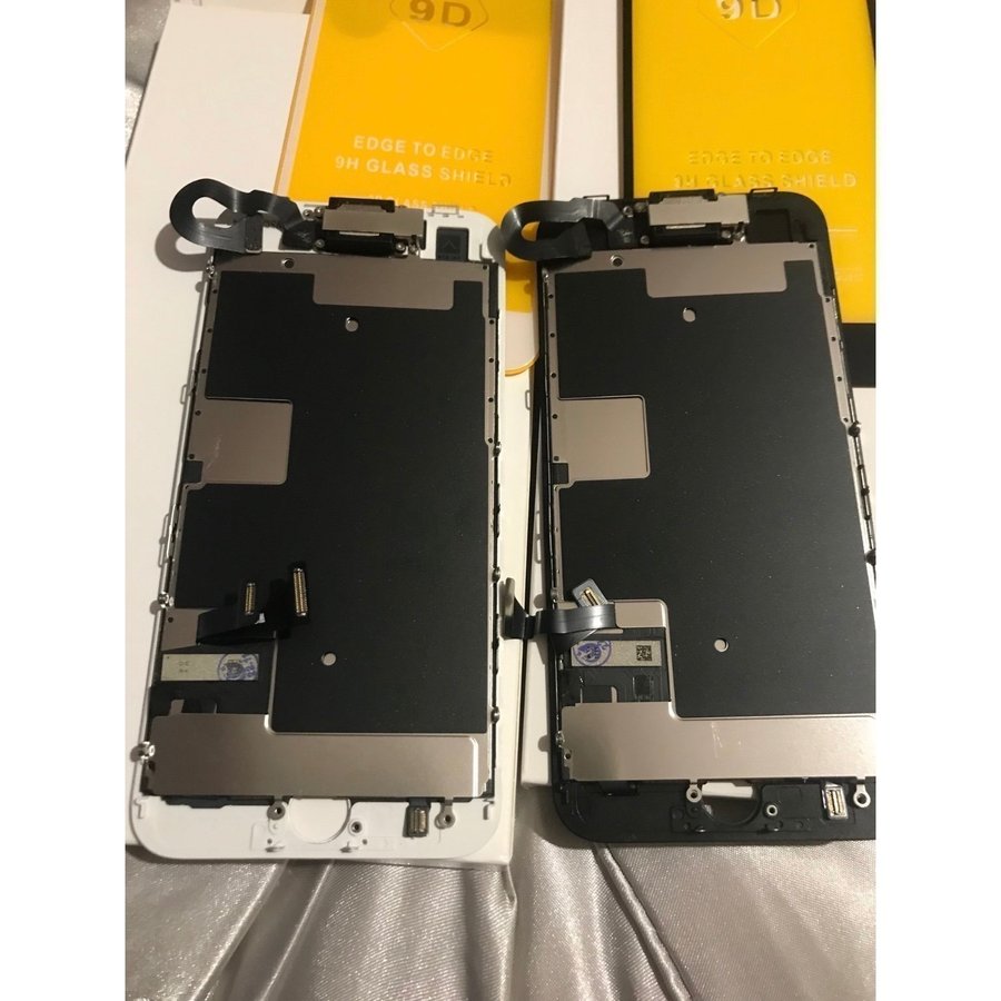 1 st iPhone 8 Skärm Komplett Kamera  vattentät + skärmskydd/svart