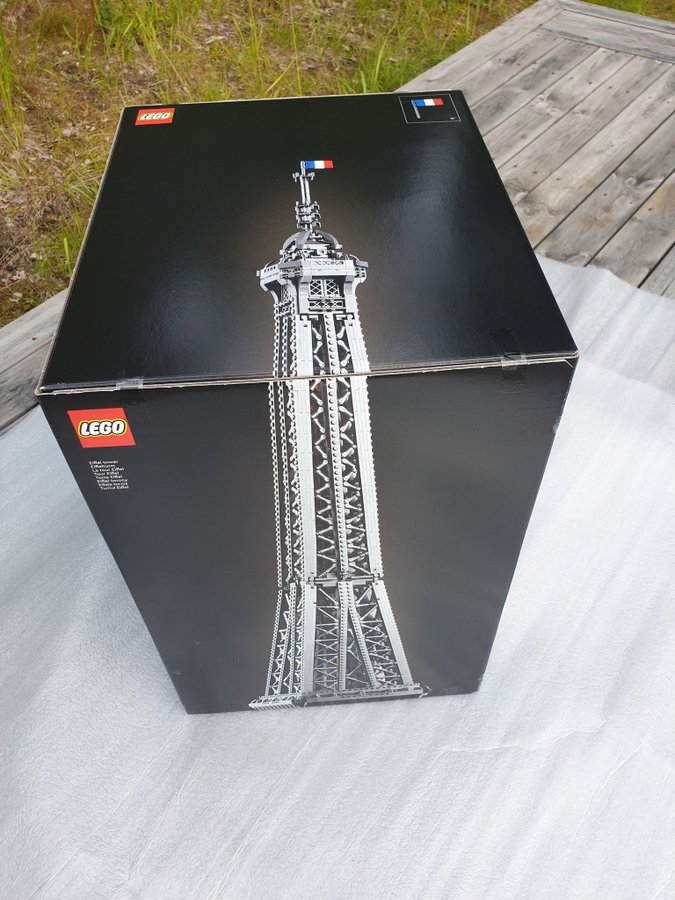 LEGO Eiffel Tower 10307 Icons Eiffeltornet Oöppnad