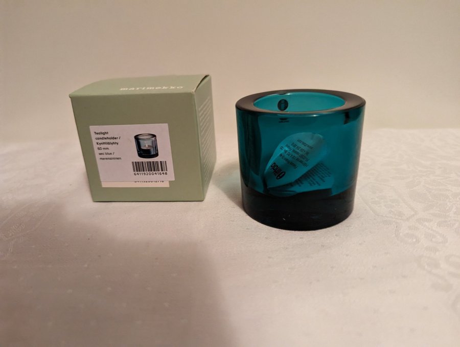 Ny Iittala Marimekko Kivi Ljuslykta tealight candleholder i färgen Sea blue