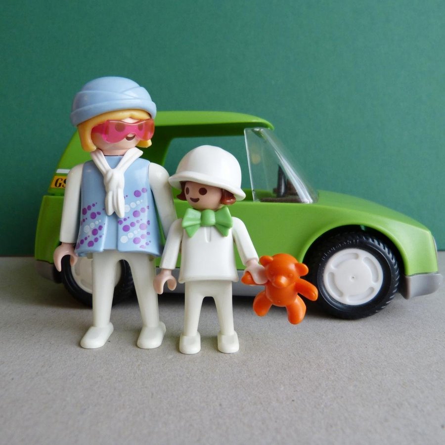 Playmobil vintage grön bil med mamma och dotter (3211)