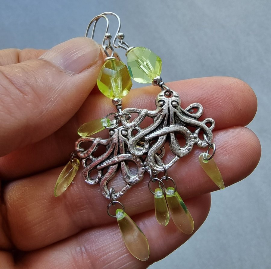 Örhängen pärlor av URANGLAS BLÄCKFISKAR gul Octopus URANIUM EARRINGS