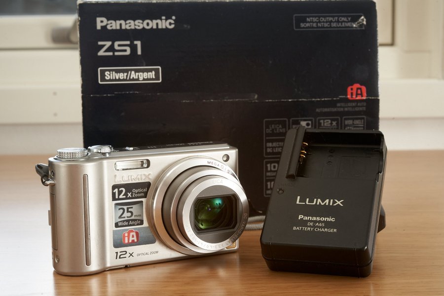 Panasonic Lumix DMC-ZS1 10MP Digital Camera