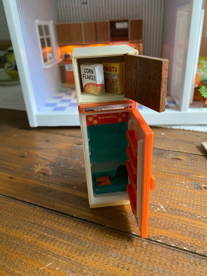 Retro Lundby komplett orange kök ”Continental ” med belysning