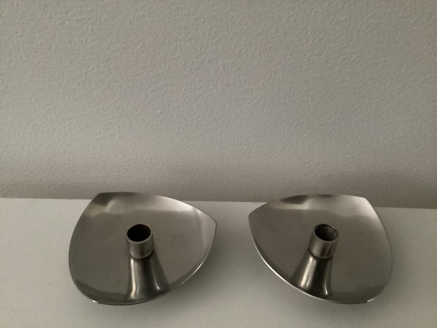 Två Stelton ljusstakar design Arne Jacobsen Denmark Stainless 18/8 Steel