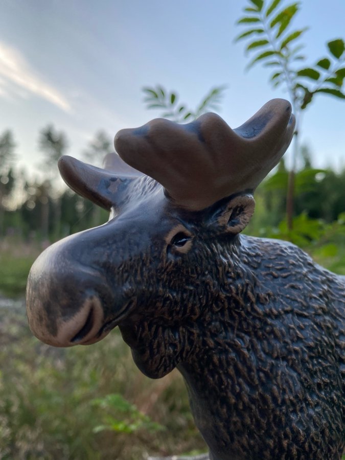 ÄLG FIGURIN I KERAMIK JIE GANTOFTA MOOSE