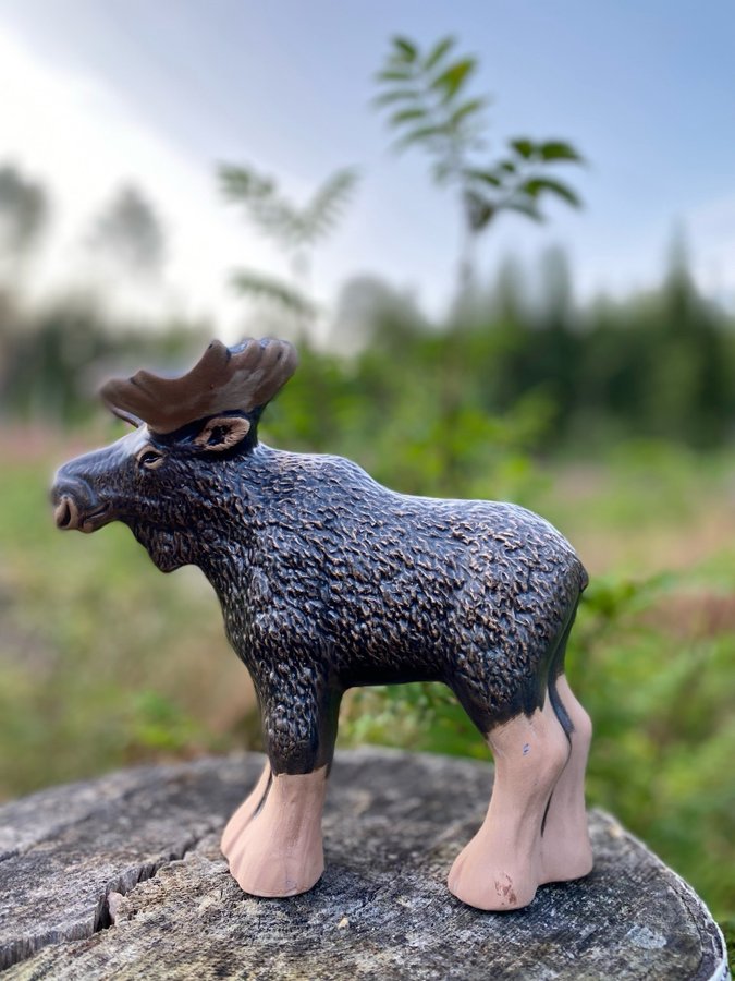 ÄLG FIGURIN I KERAMIK JIE GANTOFTA MOOSE