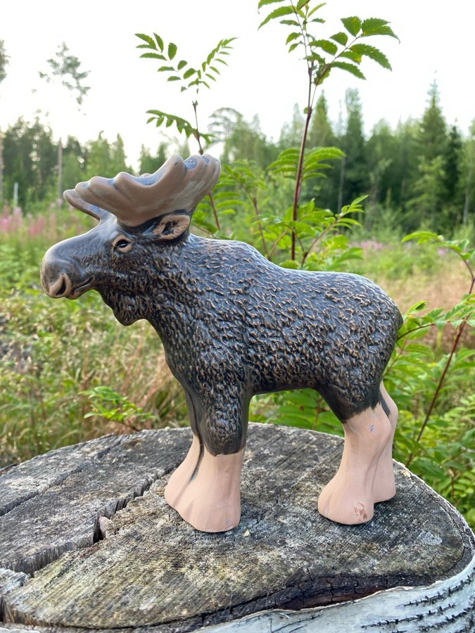 ÄLG FIGURIN I KERAMIK JIE GANTOFTA MOOSE