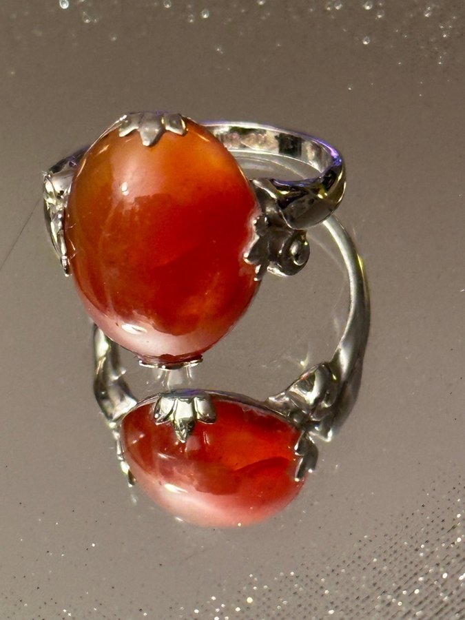 Sterling silver ring med orangebrun sten