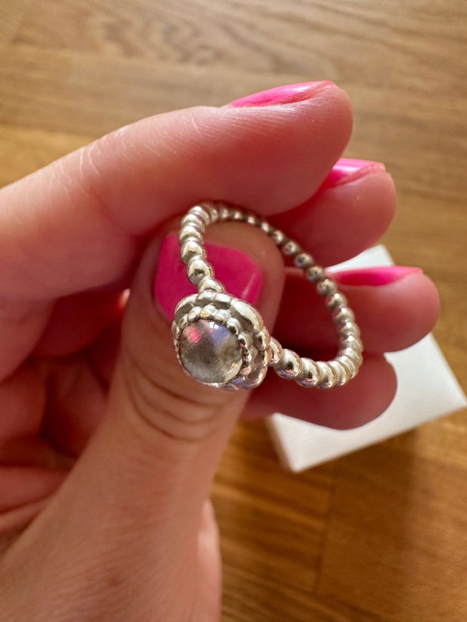 Pandora Ring i Sterling Silver (månsten)