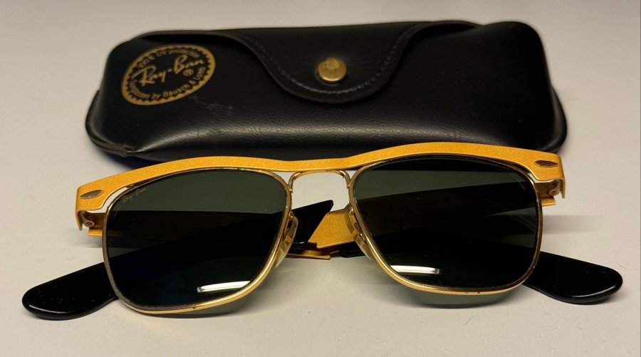 Vintage RAYBAN Wayfarer Ltd