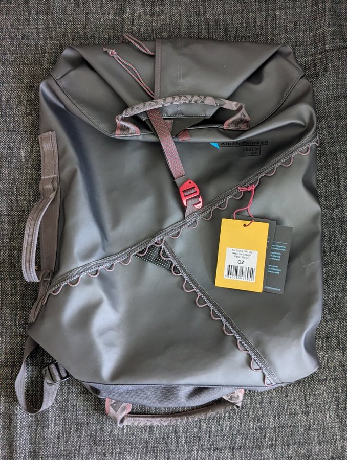 Klättermusen Ydalir Duffelbag 40L Raven